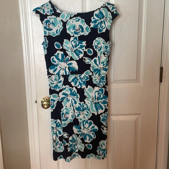 Ann Taylor Loft gorgeous floral dress. Beautiful!!! - Picture 5 of 6